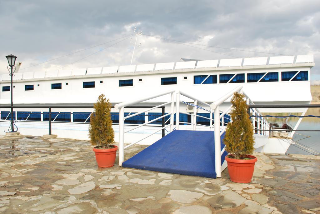 Hotel Brod Panini Veles Luaran gambar